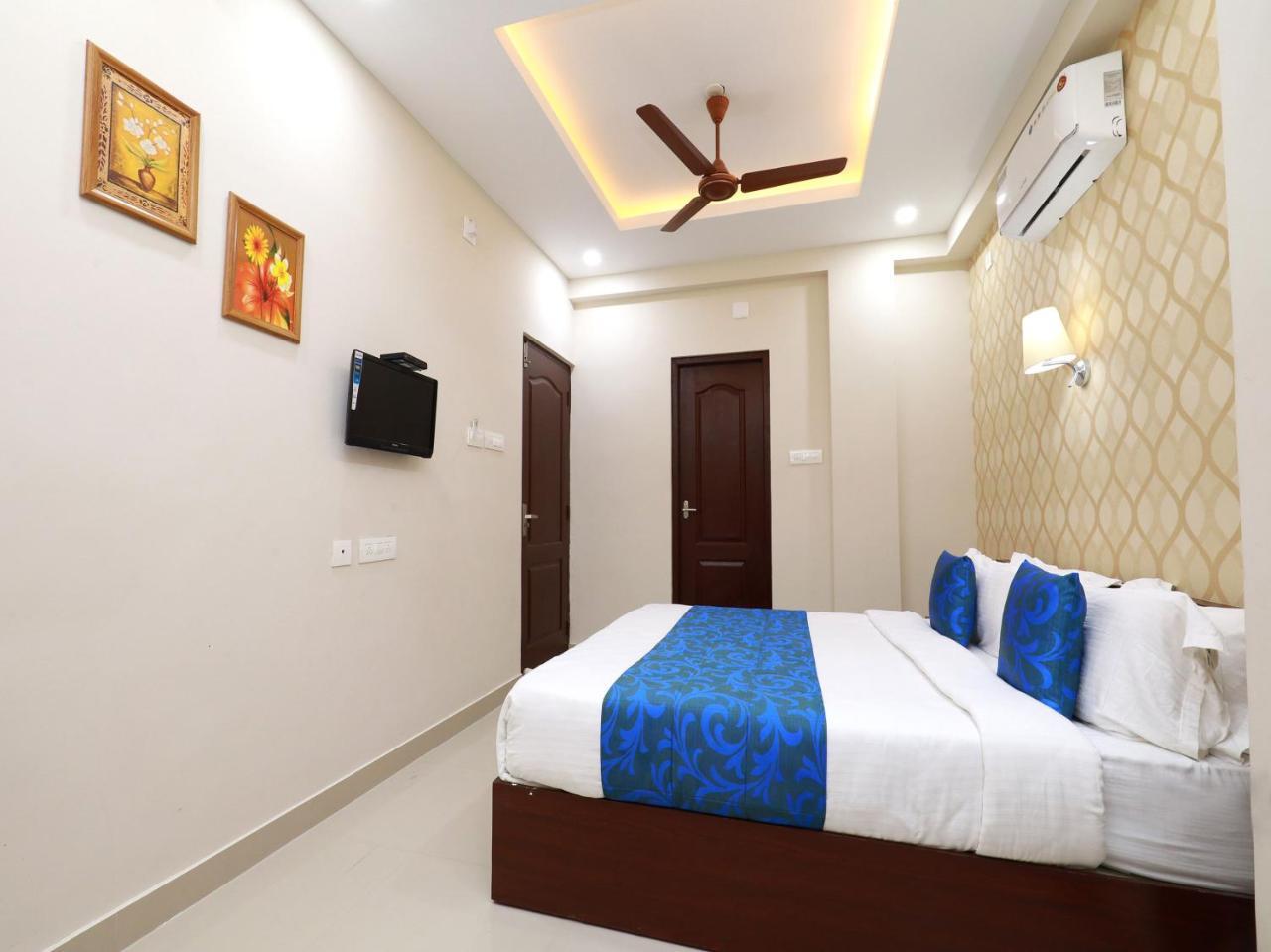 Oyo 6728 Almas Residency Hotel Kochi Exterior photo